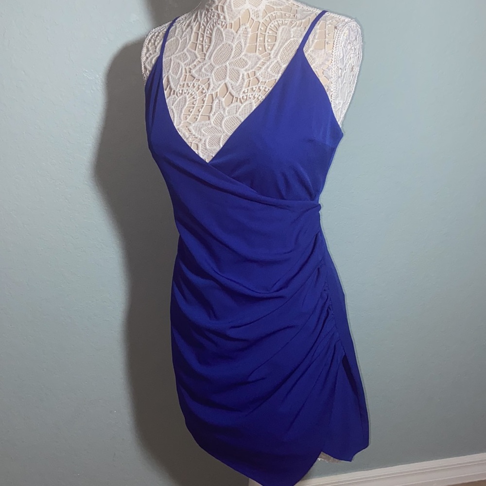 Like new Lovers and Friends Yara Dress - Picture 10 of 13